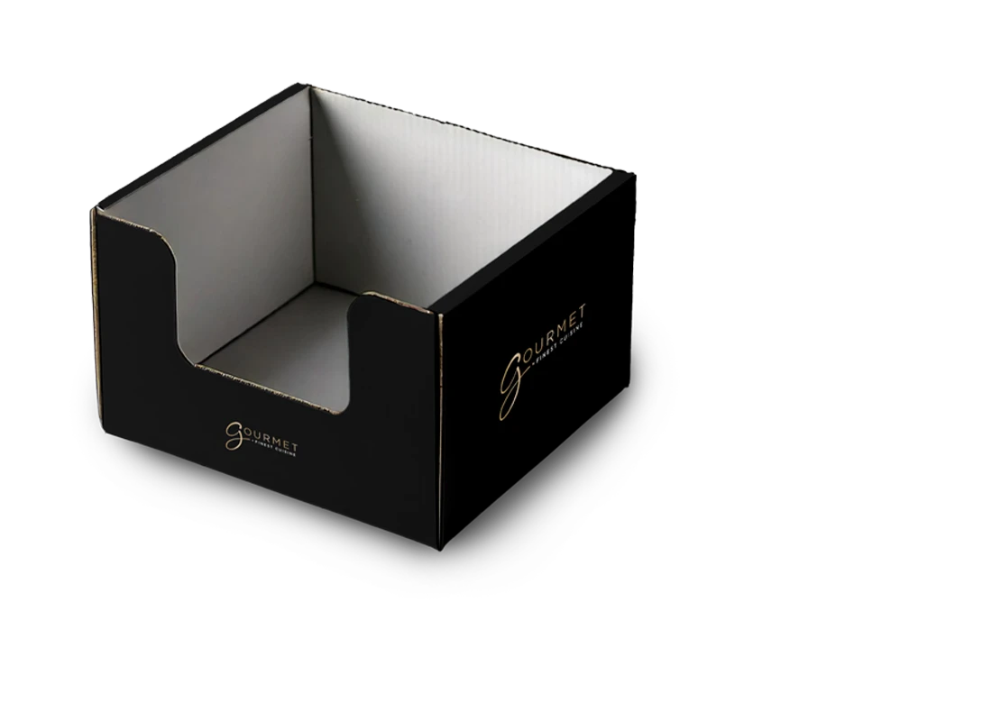 Schwarzer Karton mit goldenem Gourmet Logo von Aldi